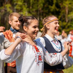 Проводимый Ассоциацией украинских организаций в Эстонии День вышиванки – праздник не только для украинцев, но и для всех народов.