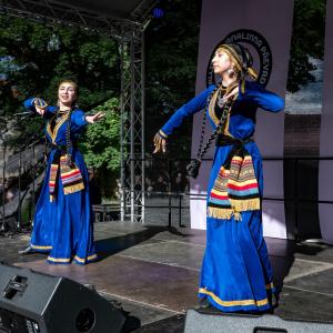 Eesti-Uzbeki kultuuri ühendus „Nargiza“. 